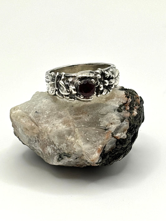 Garnet Ring